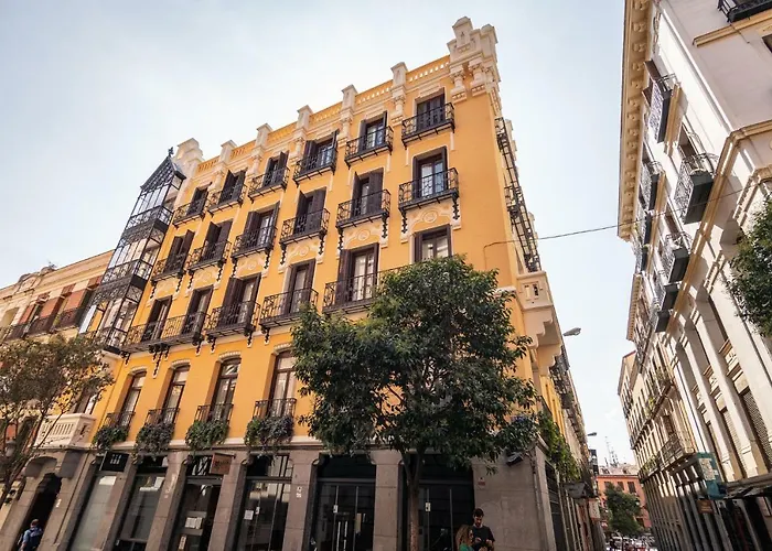 Plaza Mayor Suites&Apartments