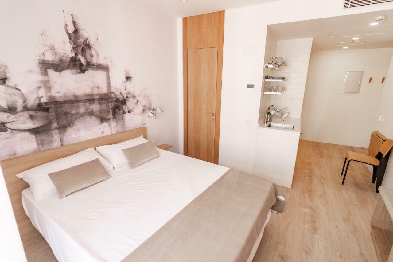 Apartament Plaza Mayor & *